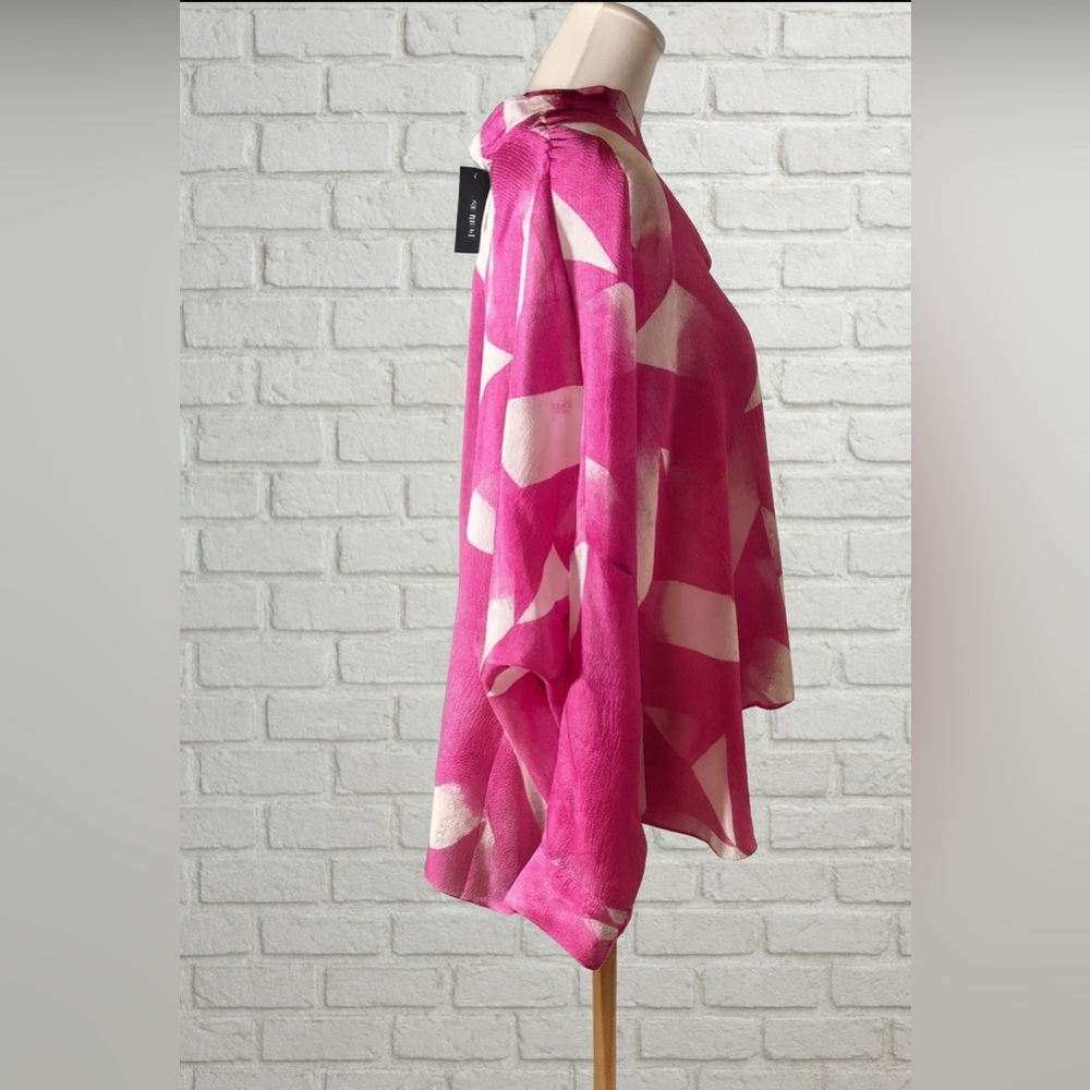 Natori Pink and White Geometric Blouse - Picture 2 of 5